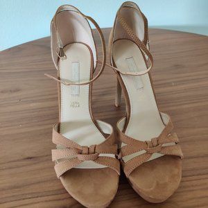 3.5 in faux suede heels - New!